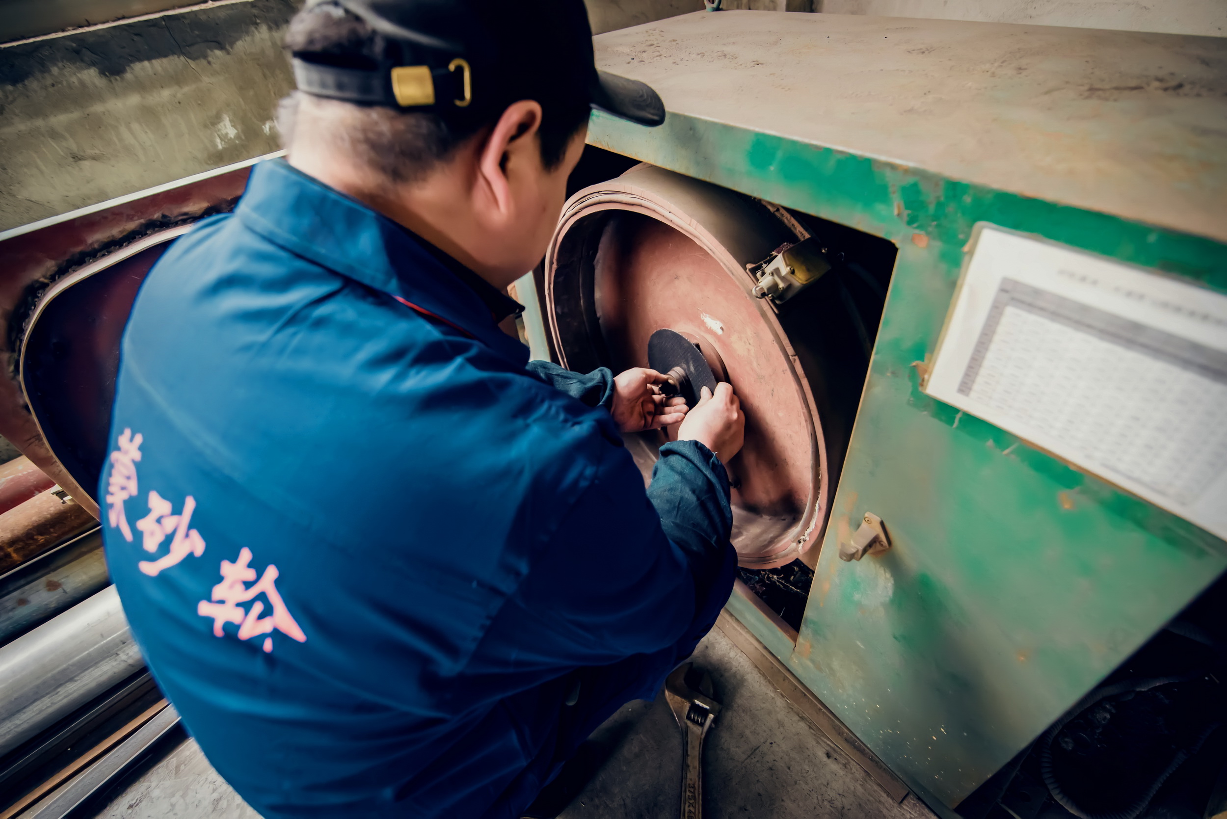 砂輪片硬度時應(yīng)該考慮的原則 砂輪片硬度時應(yīng)該考慮的原則